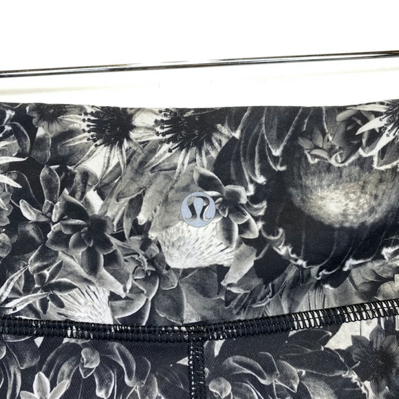 Lululemon Wunder Under Crop Leggings Flowabunga - Picture 7 of 9